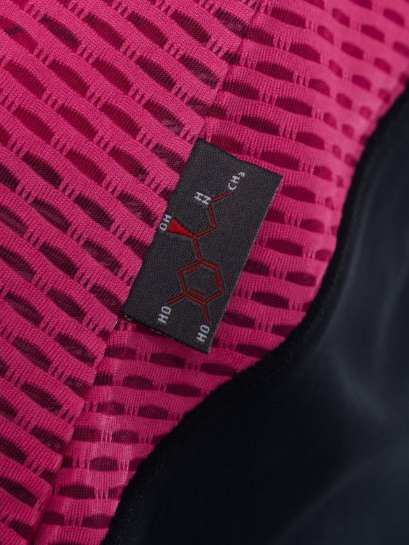 BLACK SHORT SLEEVE FITTED T-SHIRT PINK TRIM AND SIDE PANELS