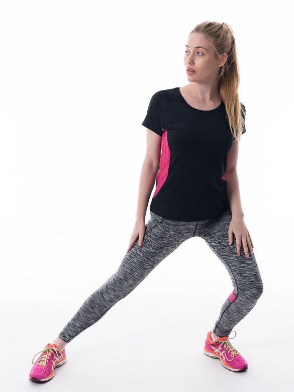 BLACK SHORT SLEEVE FITTED T-SHIRT PINK TRIM AND SIDE PANELS