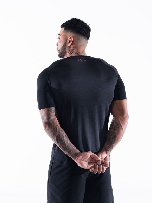 Mens-Black-Fitted-Gym-Tshirt